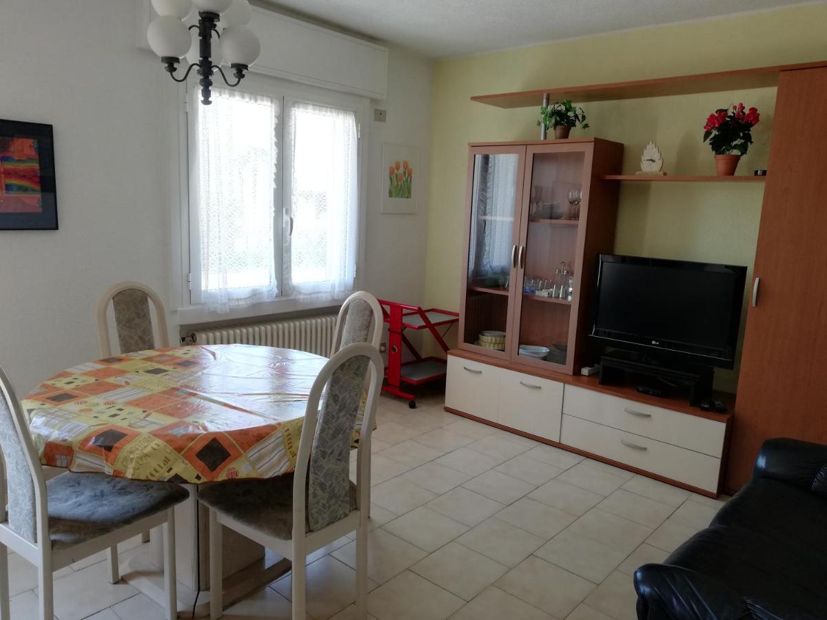 Giardino Appartement Porto Valtravaglia Buitenkant foto