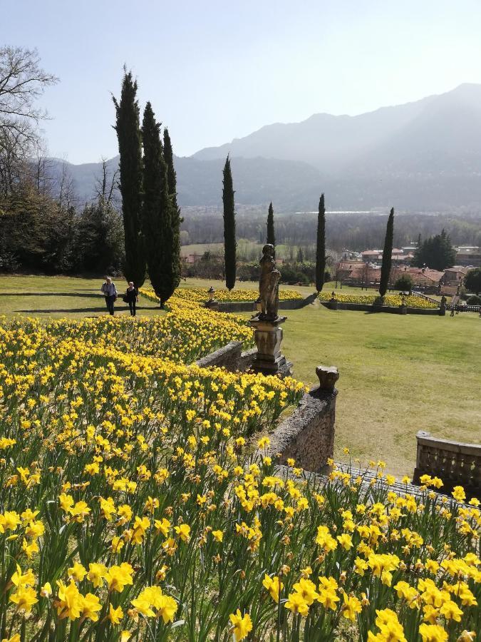 Giardino Appartement Porto Valtravaglia Buitenkant foto