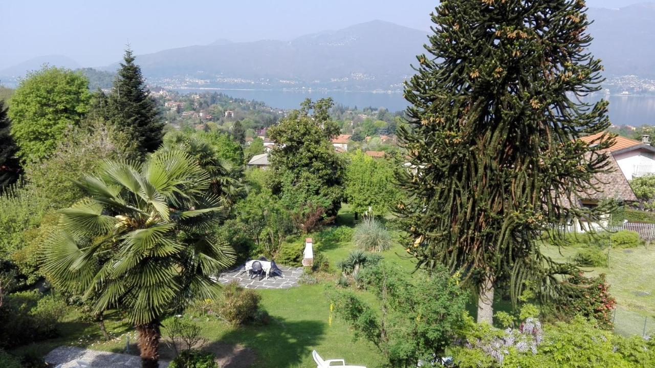 Giardino Appartement Porto Valtravaglia Buitenkant foto
